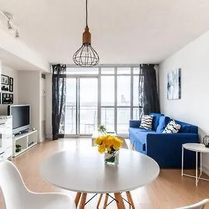 Luxurious With A Lake View , Toronto Canada