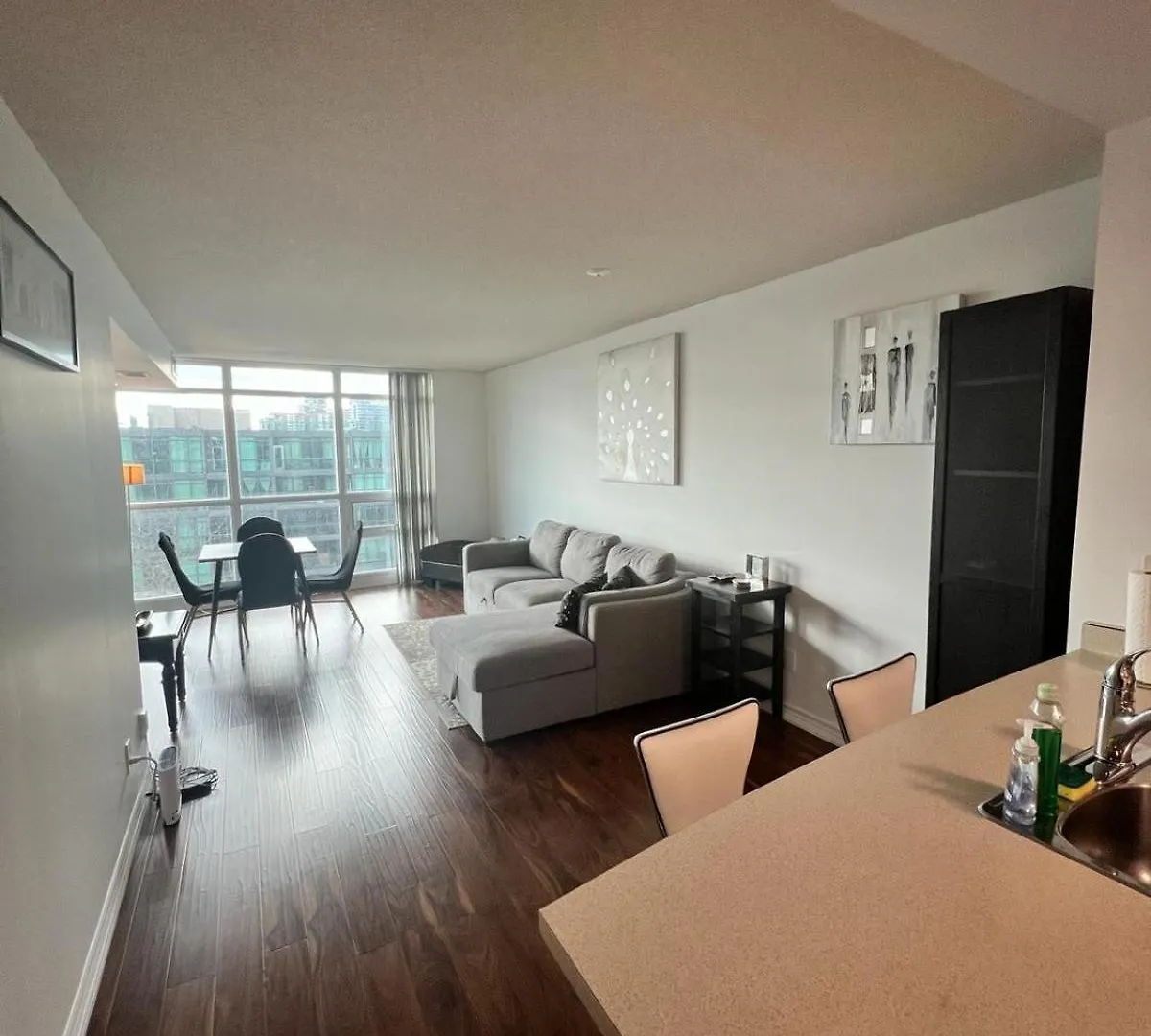 Downtown Toronto Suite By The Lake